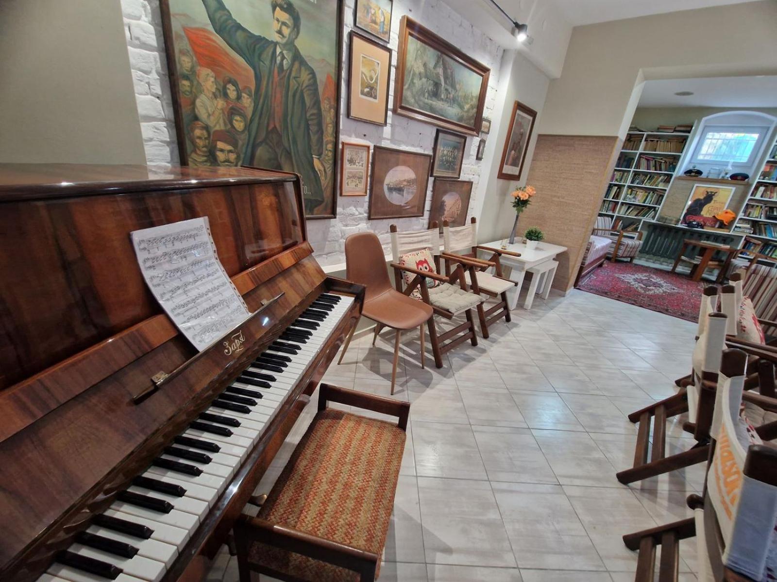 La Maison Ruse Ngoại thất bức ảnh