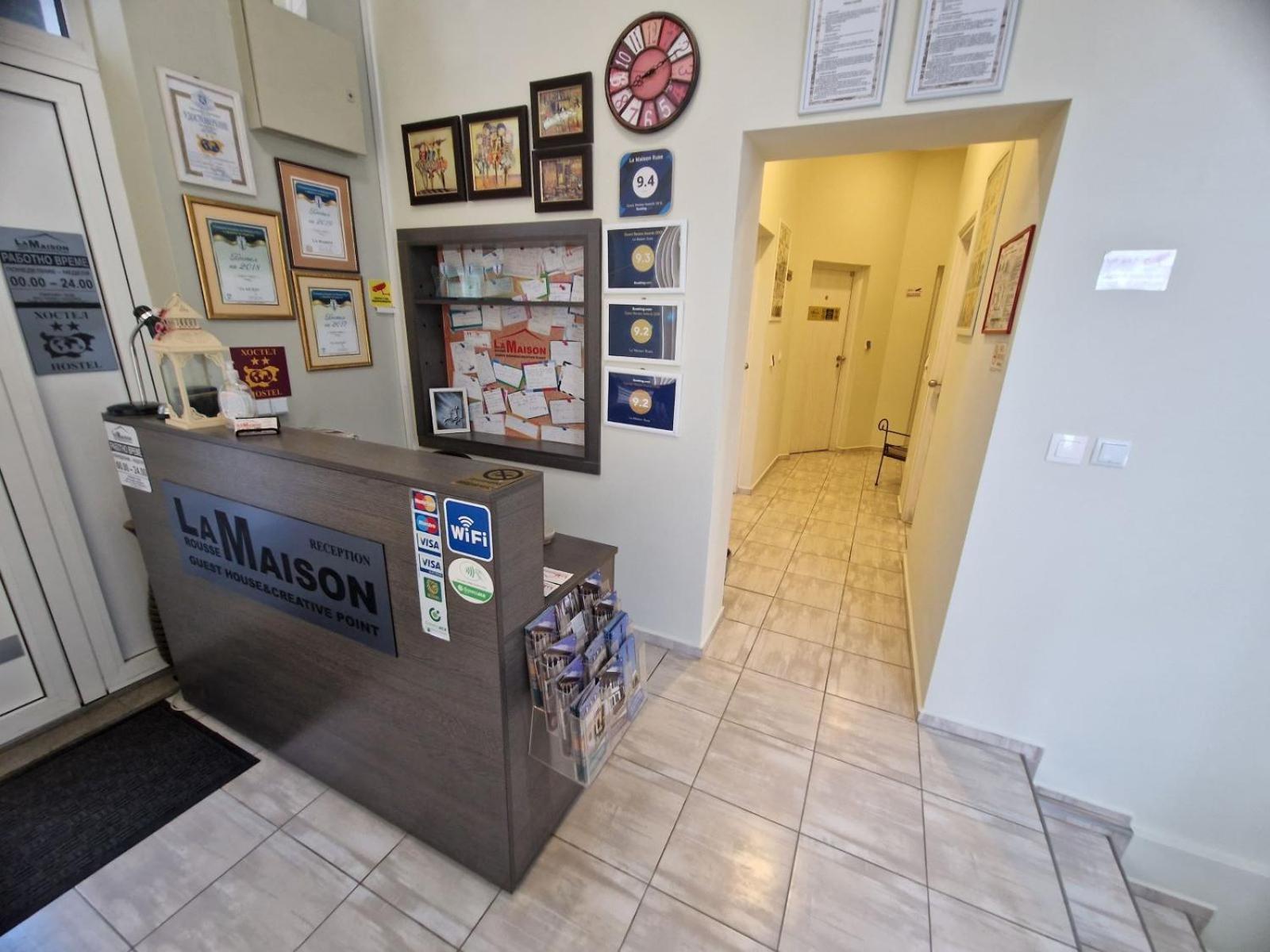 La Maison Ruse Ngoại thất bức ảnh